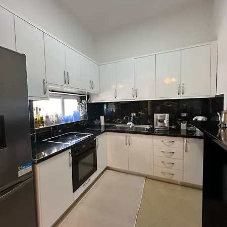 Vladi's Villa Zhaban